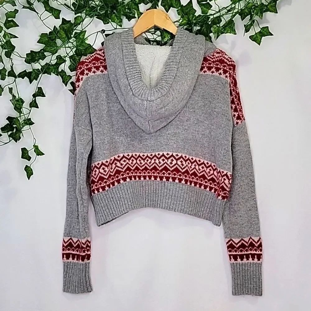 Ruby Moon. Christmas Sweater. Cropped. Pompoms. EUC. Size Small - Picture 3 of 8